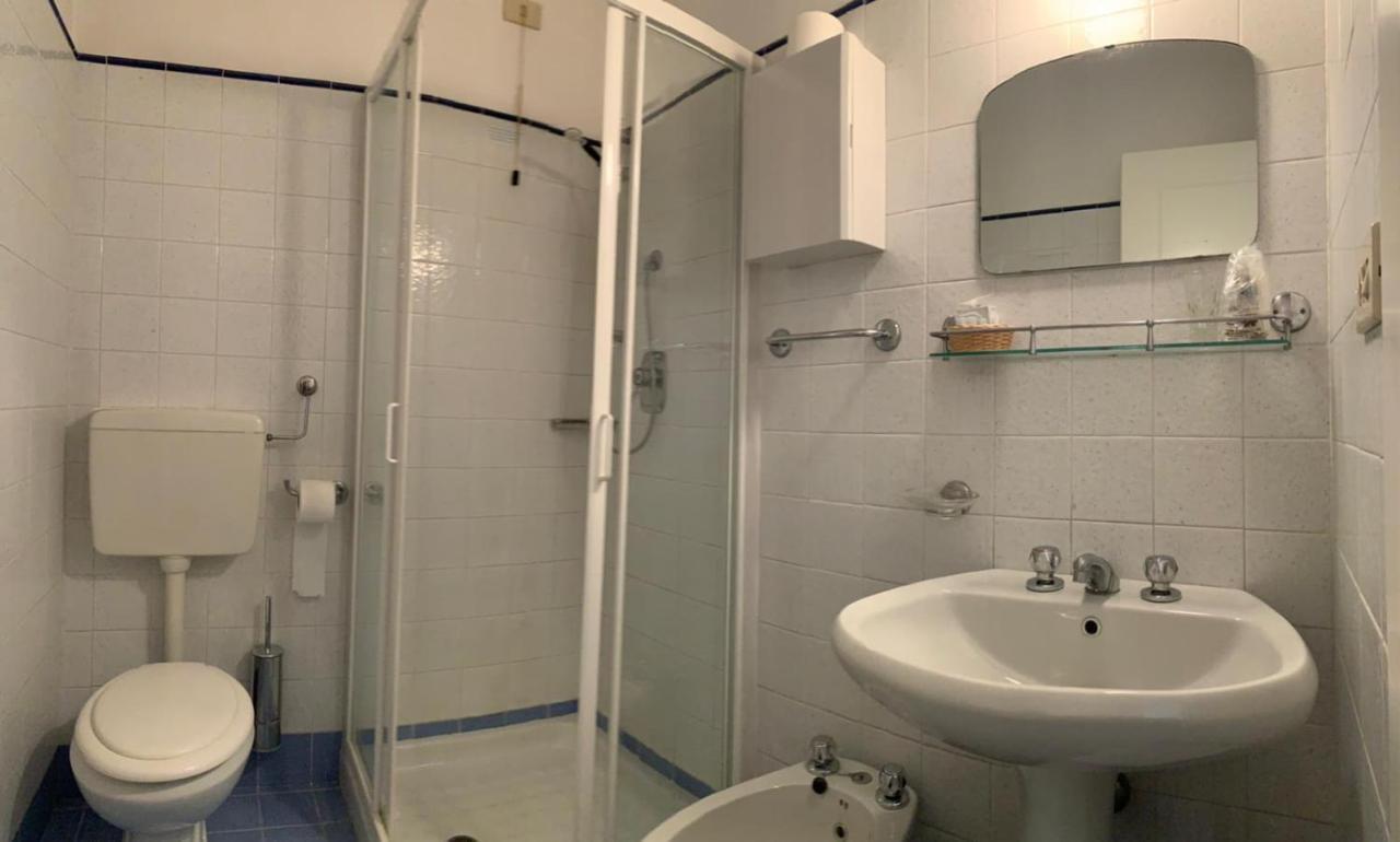 Albergo Dell'Angelo Pieve di Teco Extérieur photo